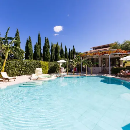 For Couples In With Pool