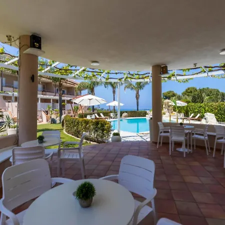 For Couples In With Pool Appartamento *